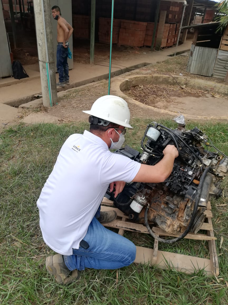 Repuestos servicio técnico y mantenimiento de maquinaria amarilla Colombia